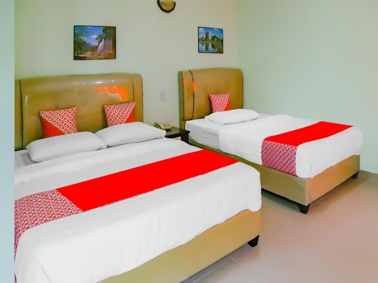 Oyo 90269 Hotel Indorasa 2 Jodoh  Экстерьер фото