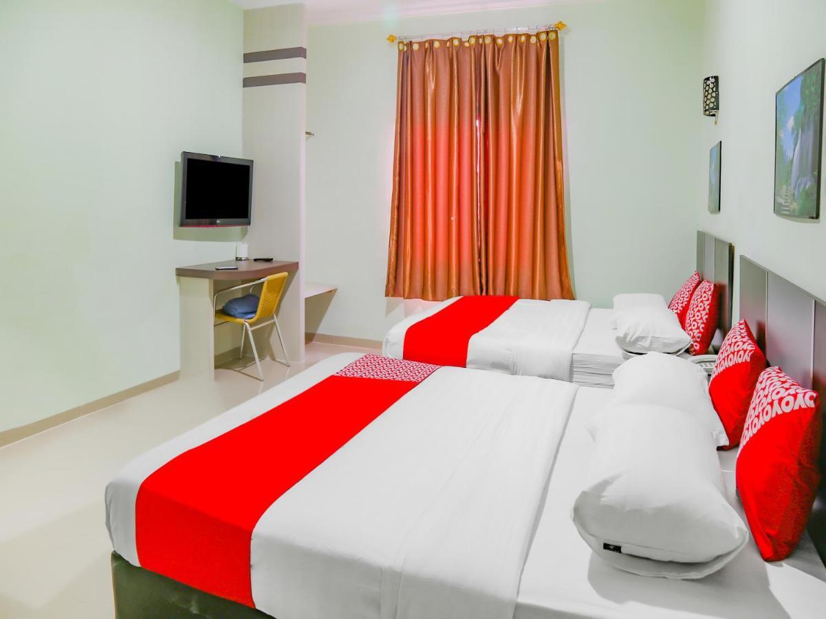 Oyo 90269 Hotel Indorasa 2 Jodoh  Экстерьер фото