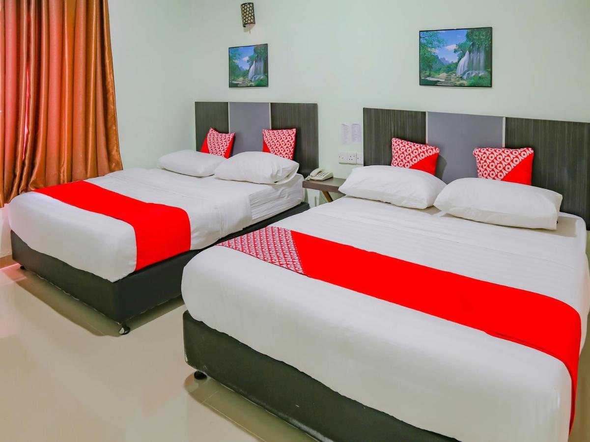 Oyo 90269 Hotel Indorasa 2 Jodoh  Экстерьер фото