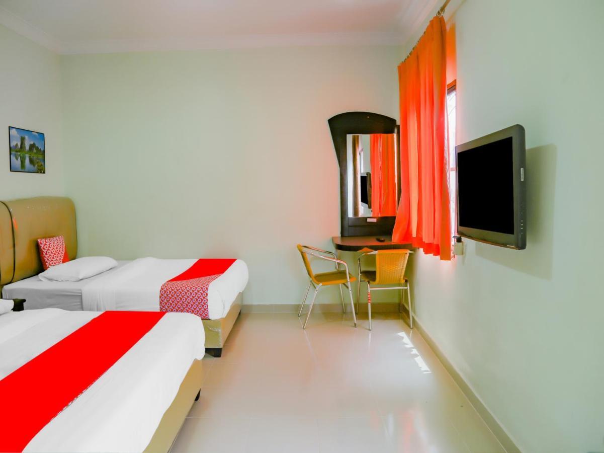 Oyo 90269 Hotel Indorasa 2 Jodoh  Экстерьер фото