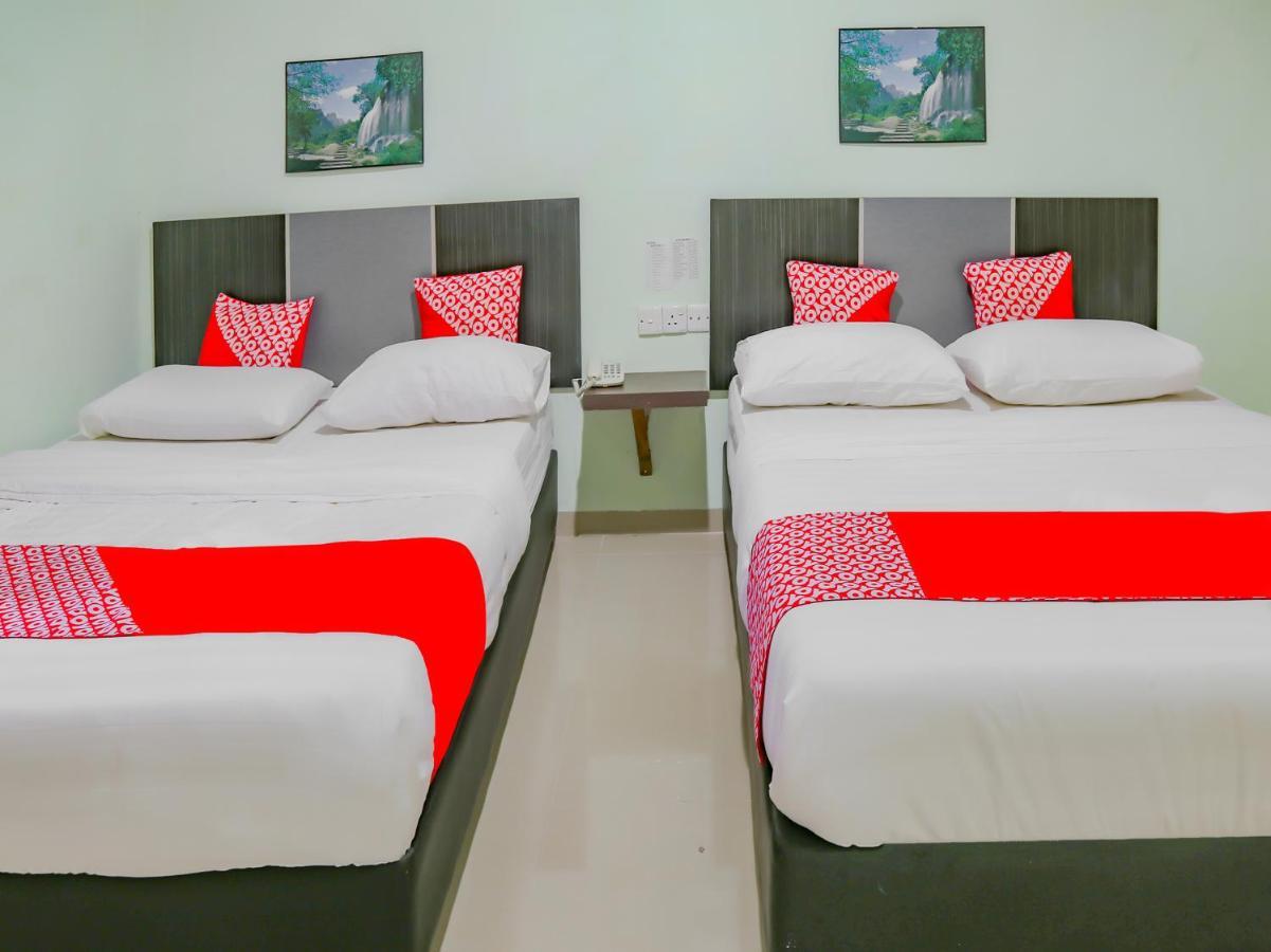 Oyo 90269 Hotel Indorasa 2 Jodoh  Экстерьер фото